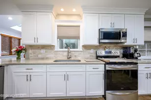 15 Hearth Ct, Howell Township, NJ 07731 - Photo 10