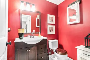 49 Richmond Ct, Tinton Falls, NJ 07712 - Photo 8