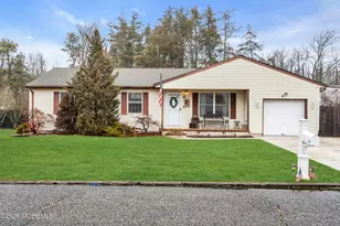 710 Hazelton Ave, Lanoka Harbor, NJ 08734 - Photo 2