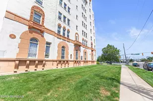 400 Deal Lake Dr, Asbury Park, NJ 07712 - Photo 40