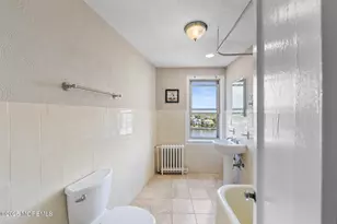 400 Deal Lake Dr, Asbury Park, NJ 07712 - Photo 20