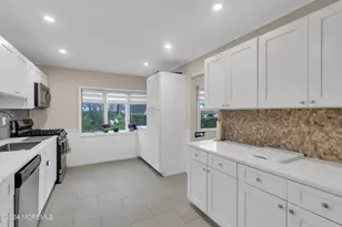 2 Youmans Ave, Eatontown, NJ 07724 - Photo 10