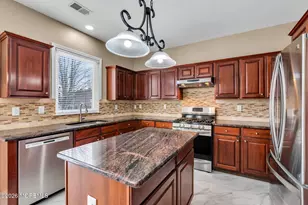 101 Rosemont Dr, Morganville, NJ 07751 - Photo 24