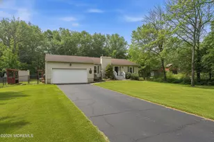 638 Freehold Rd, Jackson, NJ 08527 - Photo 2