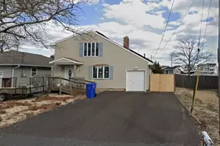 40 Osprey Dr, Toms River Township, NJ 08753 - Photo 1