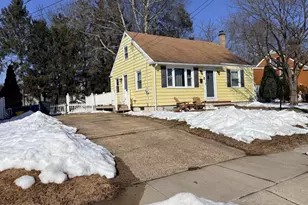 34 Schiverea Ave, Freehold, NJ 07728 - Photo 2