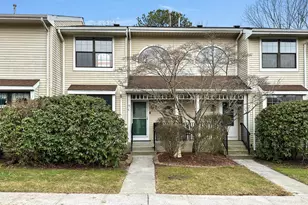 2003 Meadowlands Ct, Toms River Township, NJ 08755 - Photo 2