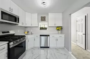 2003 Meadowlands Ct, Toms River Township, NJ 08755 - Photo 4