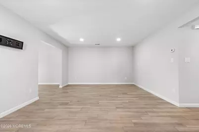 15 Twain Court, Freehold, NJ 07728 - Photo 10