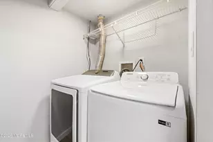 15 Twain Ct, Freehold, NJ 07728 - Photo 18