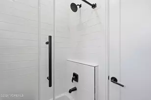 370 Wall St, Eatontown, NJ 07724 - Photo 24