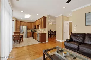 258 Shinnecock Dr, Manalapan Township, NJ 07726 - Photo 10