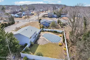 972 Quartz Dr, Toms River Township, NJ 08753 - Photo 10