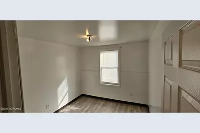 402 W Green Street W, Millville, NJ 08332 - Photo 10