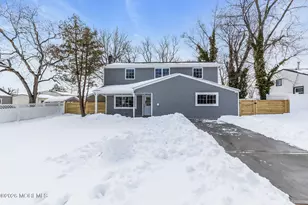 109 Throckmorton Ln, Old Bridge Township, NJ 08857 - Photo 2