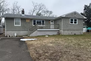 63 Shorewood Dr, Berkeley, NJ 08721 - Photo 1