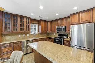 23 Pine Hollow Ln, Lakewood, NJ 08701 - Photo 12