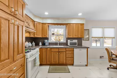 639 Tennent Road, Manalapan Township, NJ 07726 - Photo 10