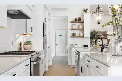 28 Larkspur Lane, Manalapan Township, NJ 07726 - Photo 6