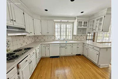 112 Oxford Place, Bergenfield, NJ 07621 - Photo 4