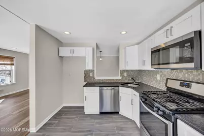 86 Heron Court, Manalapan Township, NJ 07726 - Photo 12