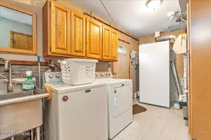 15 Erin Ln, Middlesex, NJ 08846 - Photo 10