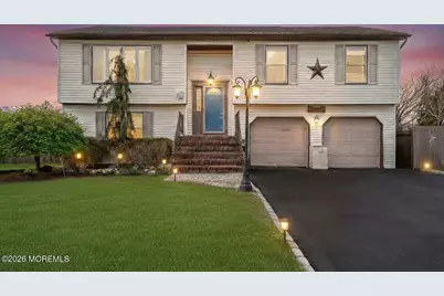 15 Erin Lane, Middlesex, NJ 08846 - Photo 1