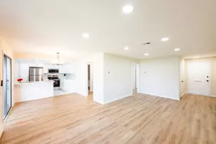 149B Maclura Plz Plaza, Monroe Township, NJ 08831 - Photo 6