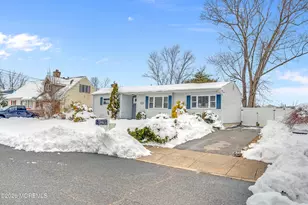 932 Harrison Rd, Toms River Township, NJ 08753 - Photo 1