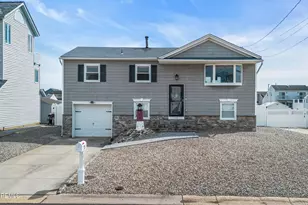 71 Ronald Ave S, Bayville, NJ 08721 - Photo 2