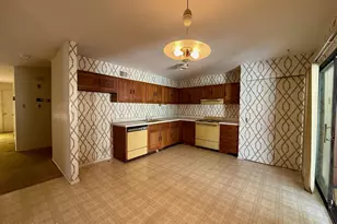 93 Halls Croft Rd, Freehold, NJ 07728 - Photo 12