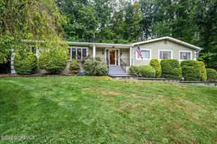 11 Mt Dr, Holmdel, NJ 07733 - Photo 2