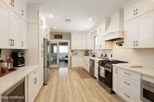 221 Georgia Rd, Freehold, NJ 07728 - Photo 14