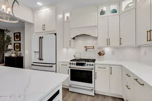 24 Smock Ct, Manalapan Township, NJ 07726 - Photo 24