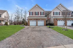 24 Smock Ct, Manalapan Township, NJ 07726 - Photo 1