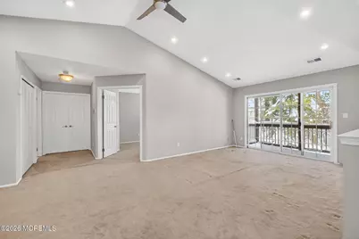 412 Hampton Court, Manalapan Township, NJ 07726 - Photo 6