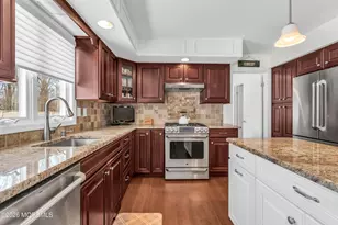 9 Johnny Ct, Red Bank, NJ 07701 - Photo 18