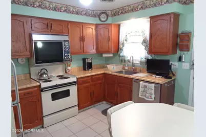 7 B Birchwood Court, Whiting, NJ 08759 - Photo 12