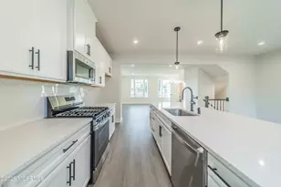 208 Midland Ave, Cliffwood, NJ 07721 - Photo 12