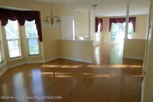 5 Oxford Rd, Holmdel, NJ 07733 - Photo 4