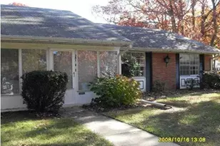 381B Chatham Ct, Lakewood, NJ 08701 - Photo 2