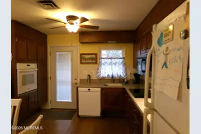 381B Chatham Court, Lakewood, NJ 08701 - Photo 14