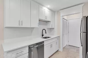 218 Medford Ct, Manalapan Township, NJ 07726 - Photo 18