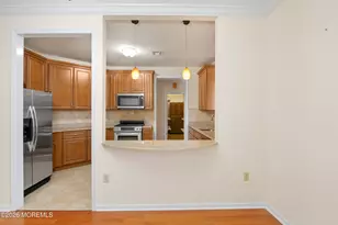 424 Regency Pl, Woodbridge Township, NJ 07095 - Photo 8