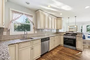 19 Carole Dr, Oakhurst, NJ 07755 - Photo 10