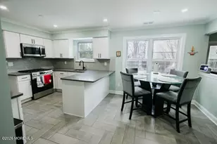 63 Mariners Cove, Freehold, NJ 07728 - Photo 10