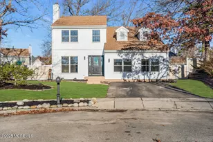 9 Glen Ct, Barnegat, NJ 08005 - Photo 2