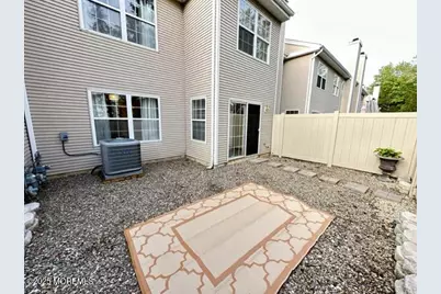 64 Picket Place, Freehold, NJ 07728 - Photo 28