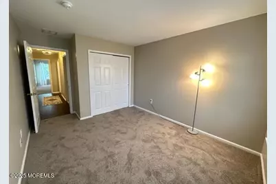 64 Picket Place, Freehold, NJ 07728 - Photo 22