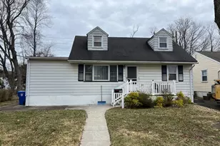 571 Hopping Rd, Belford, NJ 07718 - Photo 1